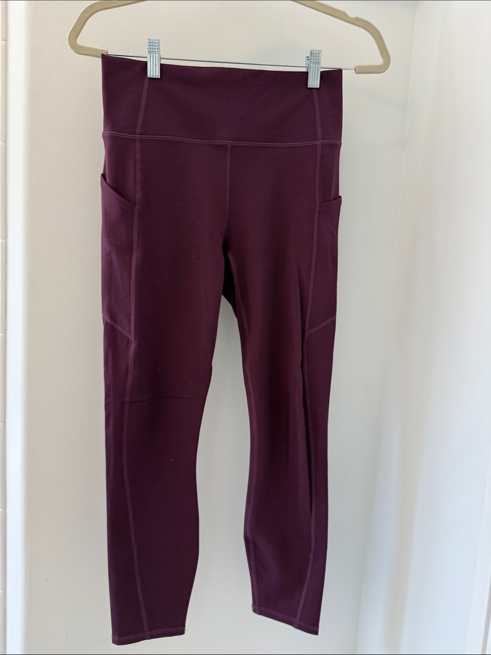Fabletics High-Waist Wine Pocket Leggings for Women